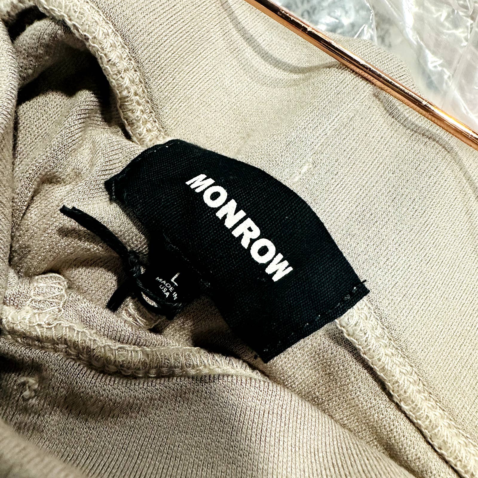 Monrow NWT Reversed Elastic Waist Drawstring Vintage Sweatpants Acorn Size Large