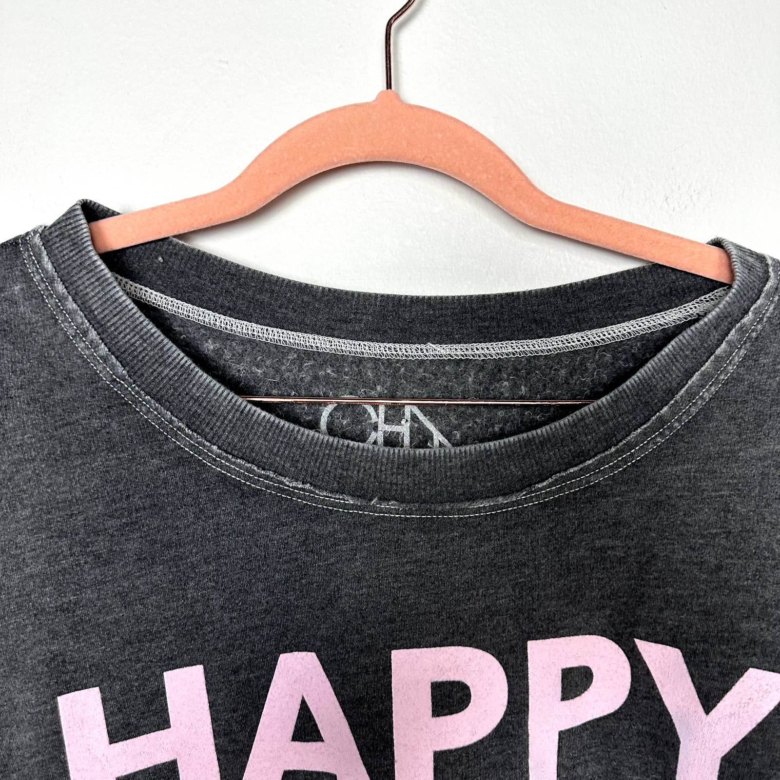 Chaser NWT Happy Weekend Grapjic Crewneck Long Sleeve Tee Charcoal Size Medium