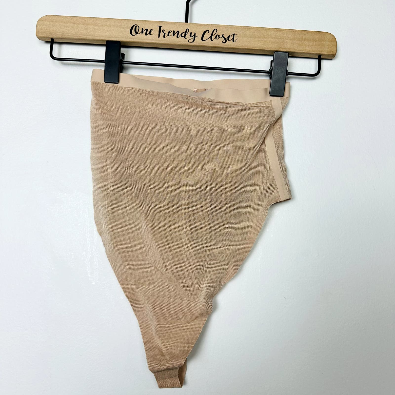 SKIMS NWT Clay Sheer Sculpt High-Waisted Thong Size XS