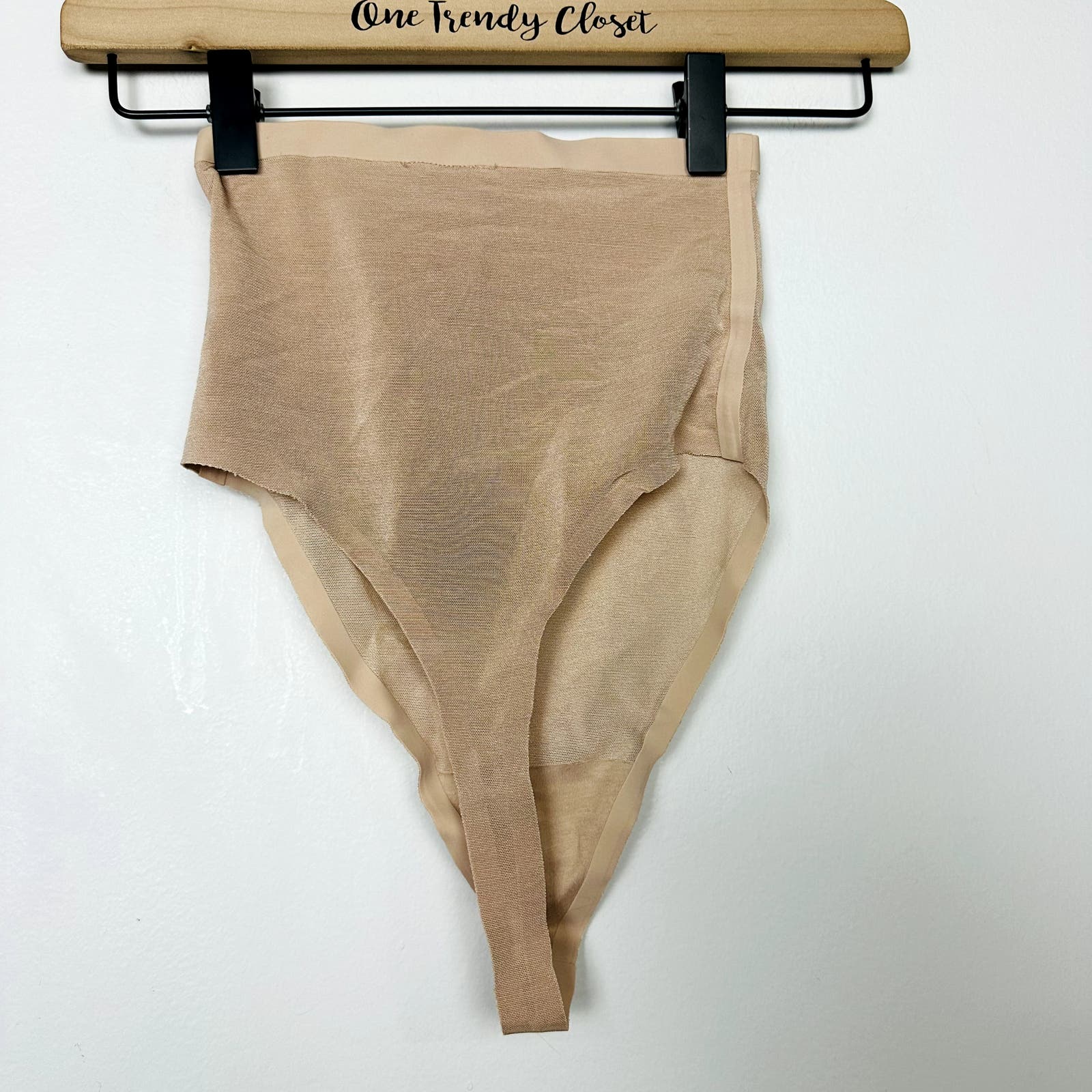 SKIMS NWT Clay Sheer Sculpt High-Waisted Thong Size XS