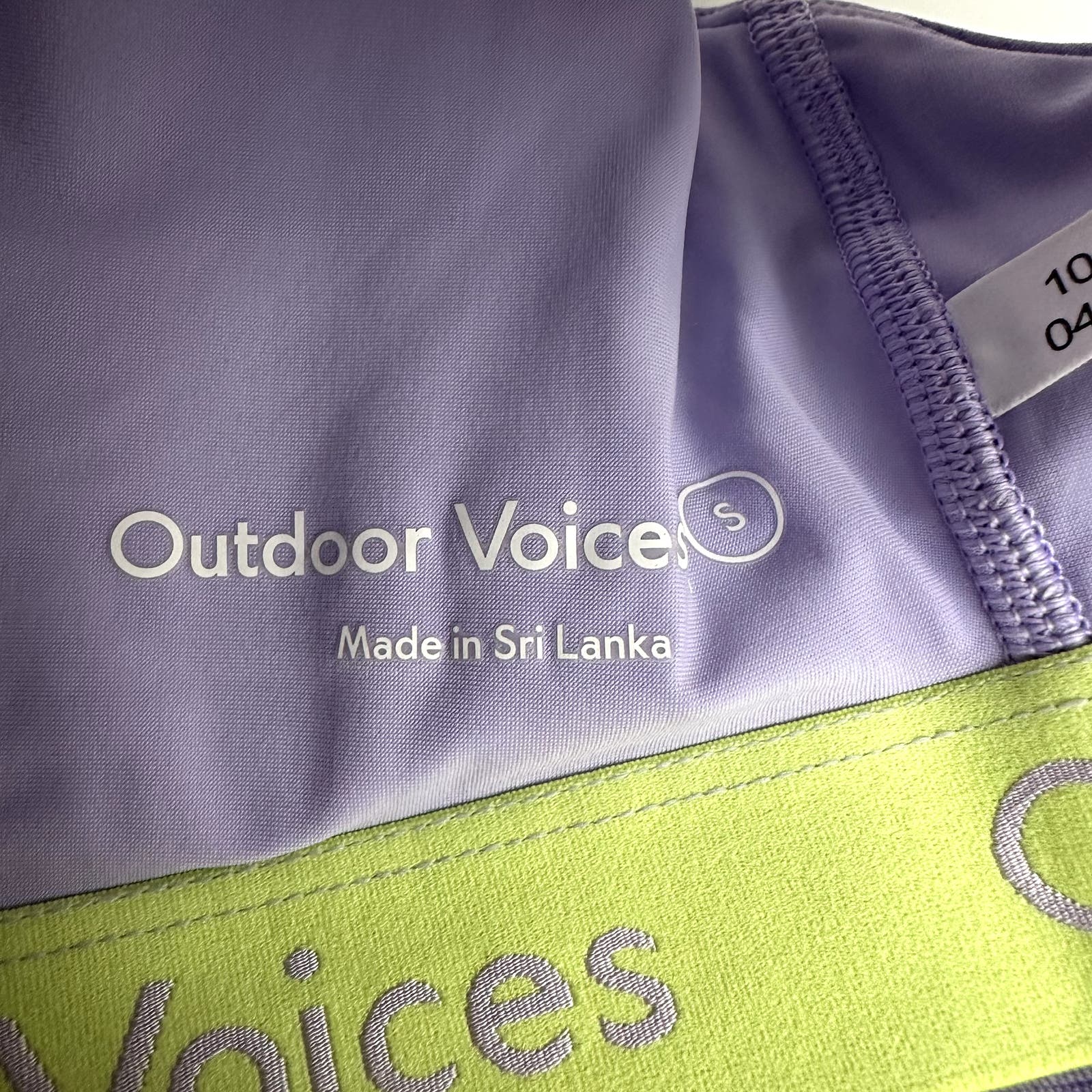 Outdoor Voices NWT TechSweat Criss Cross Top Wisteria Size Small