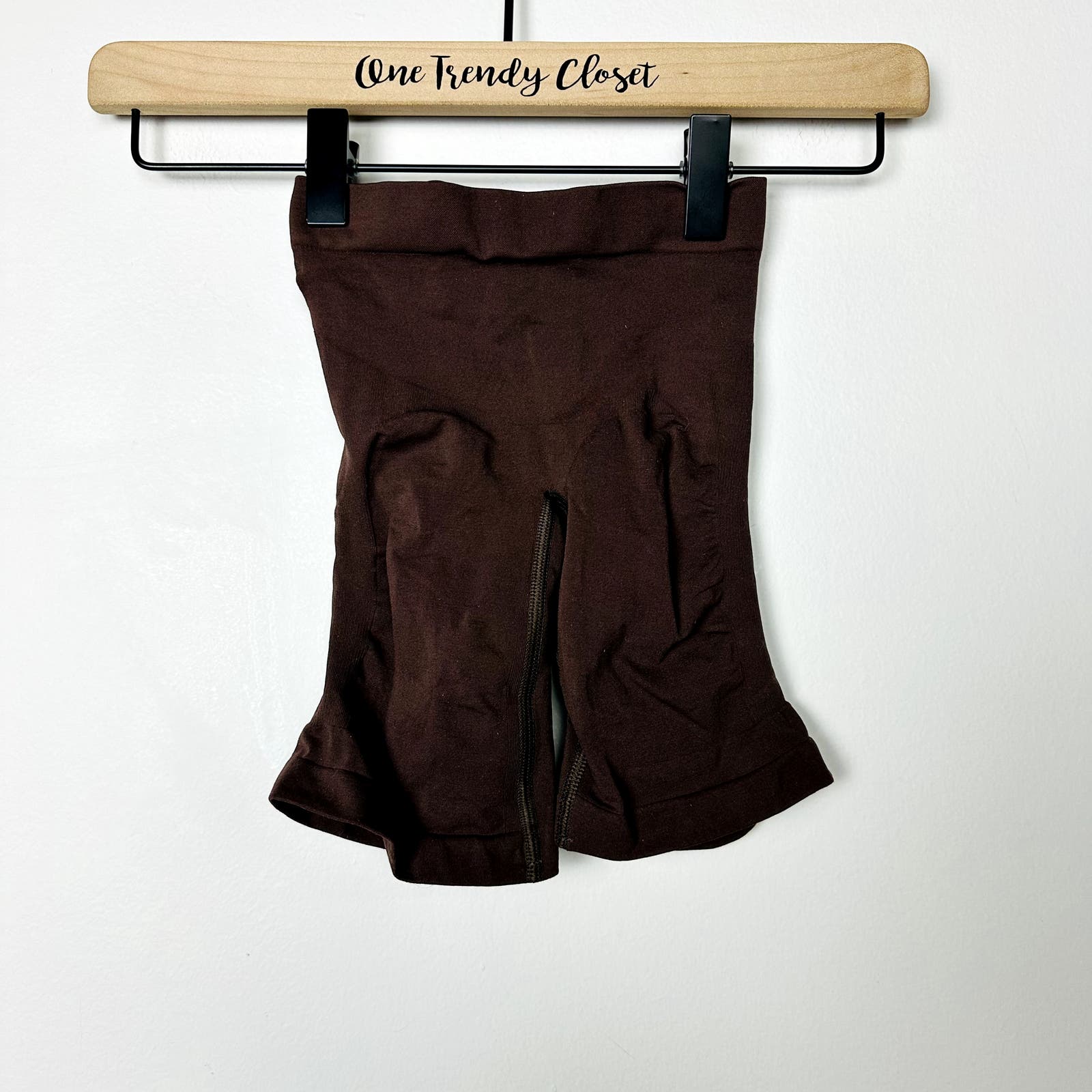 Skims NWOT MID THIGH SHORT Cocoa Size XXS/XS