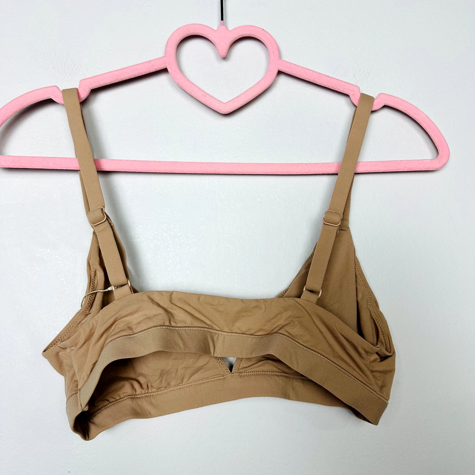 SKIMS NWT Clay Fits Everybody Triangle Bralette Size Medium