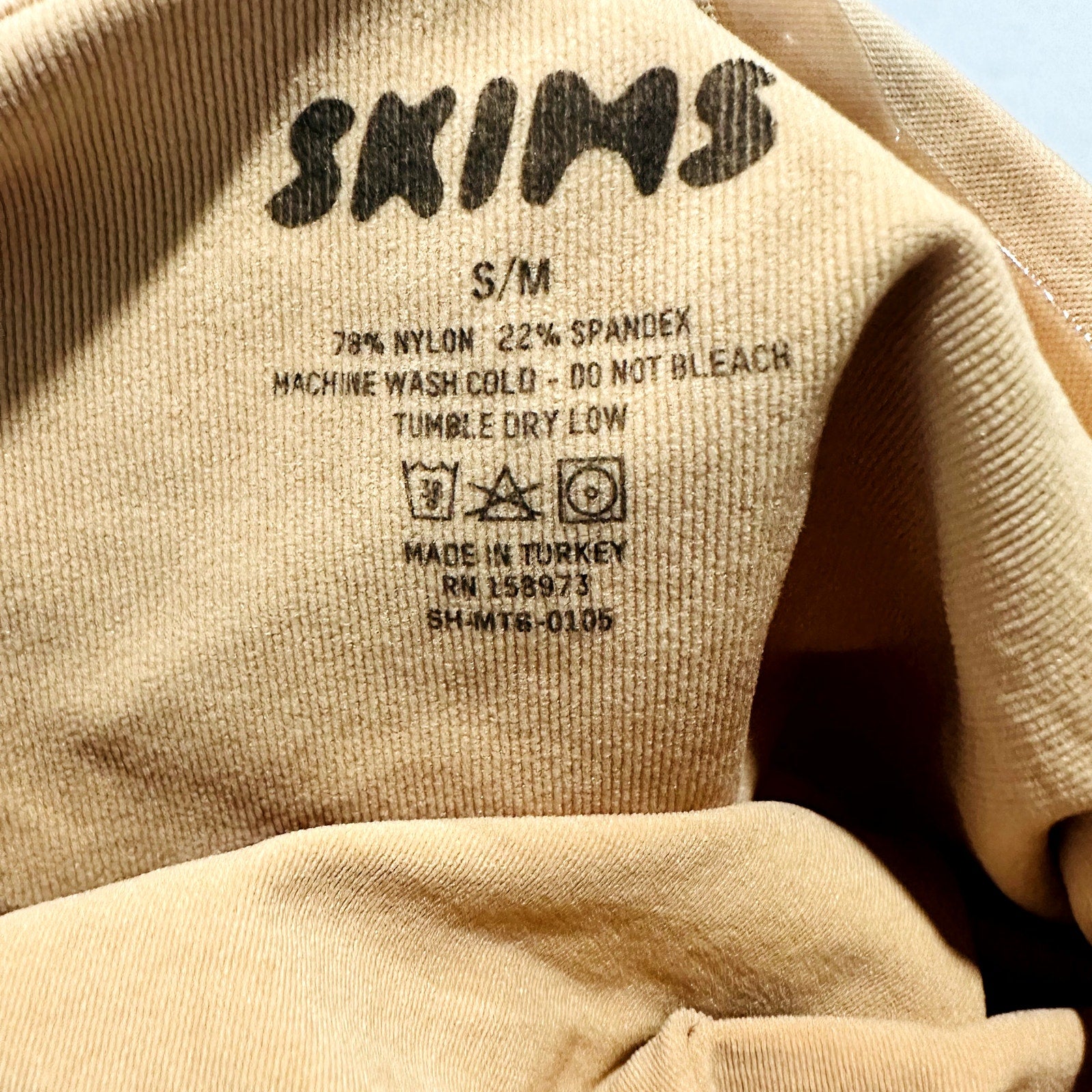 Skims NWOT Ochre Maternity Sculpting Mid Thigh Shapewear Size S/M