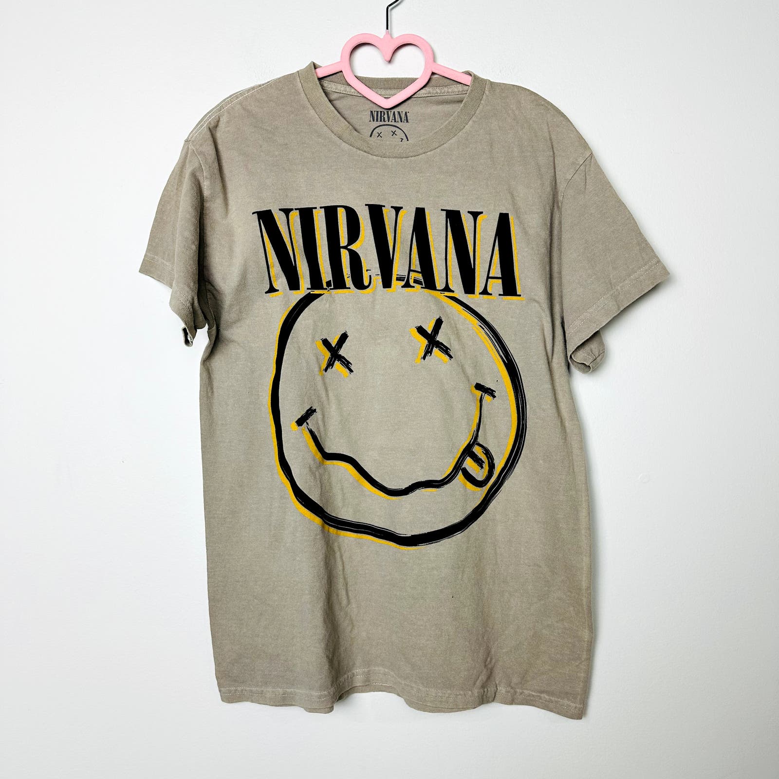 Nirvana NWOT Smiley Face Shirt unisex Size Medium