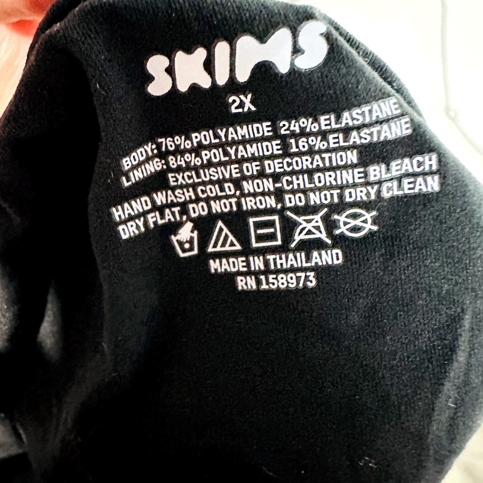 SKIMS NWOT Onyx Fits Everybody Bandeau Size 2X
