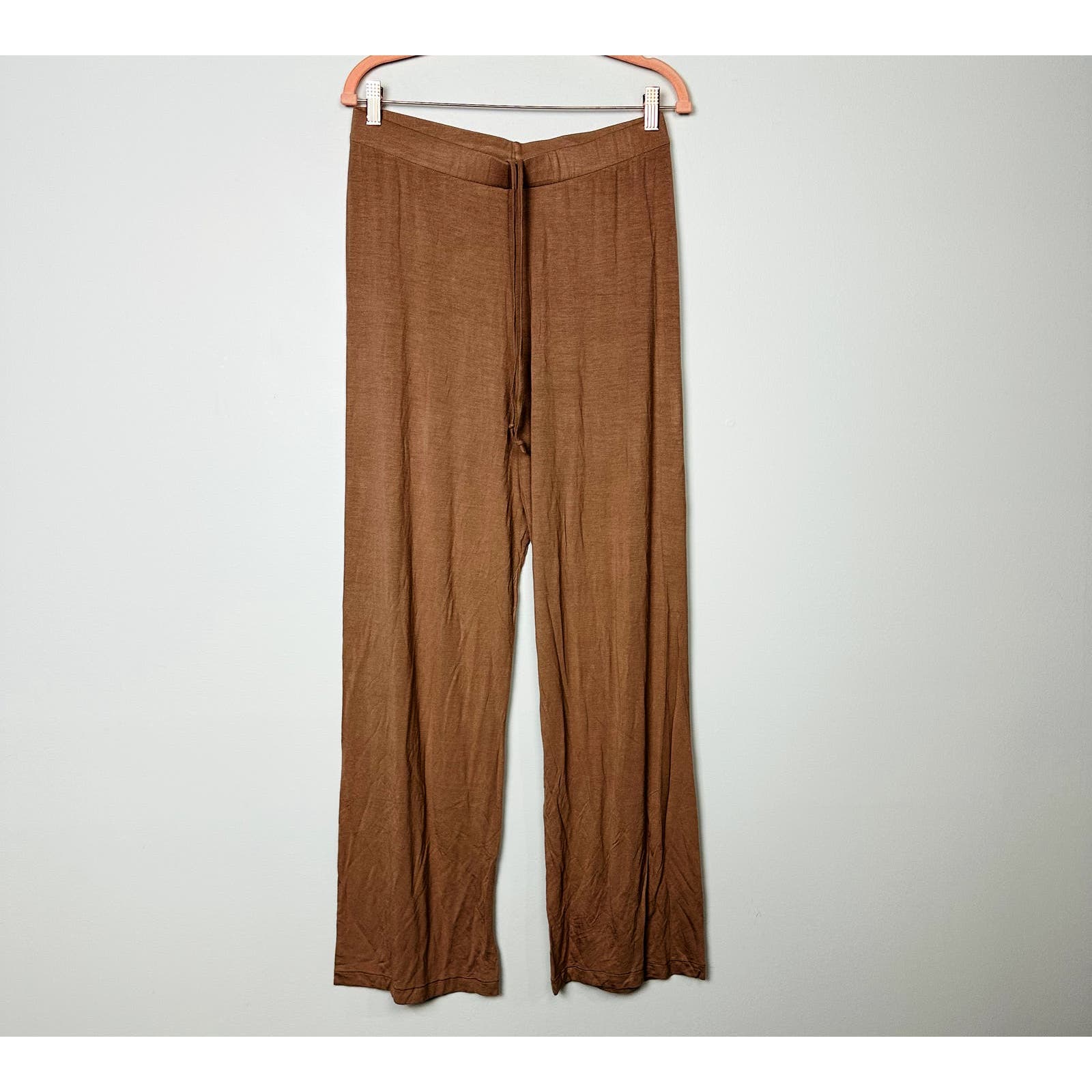 SKIMS NWOT Brown Straight Leg Rayon Spandex Lounge Pants Size Medium