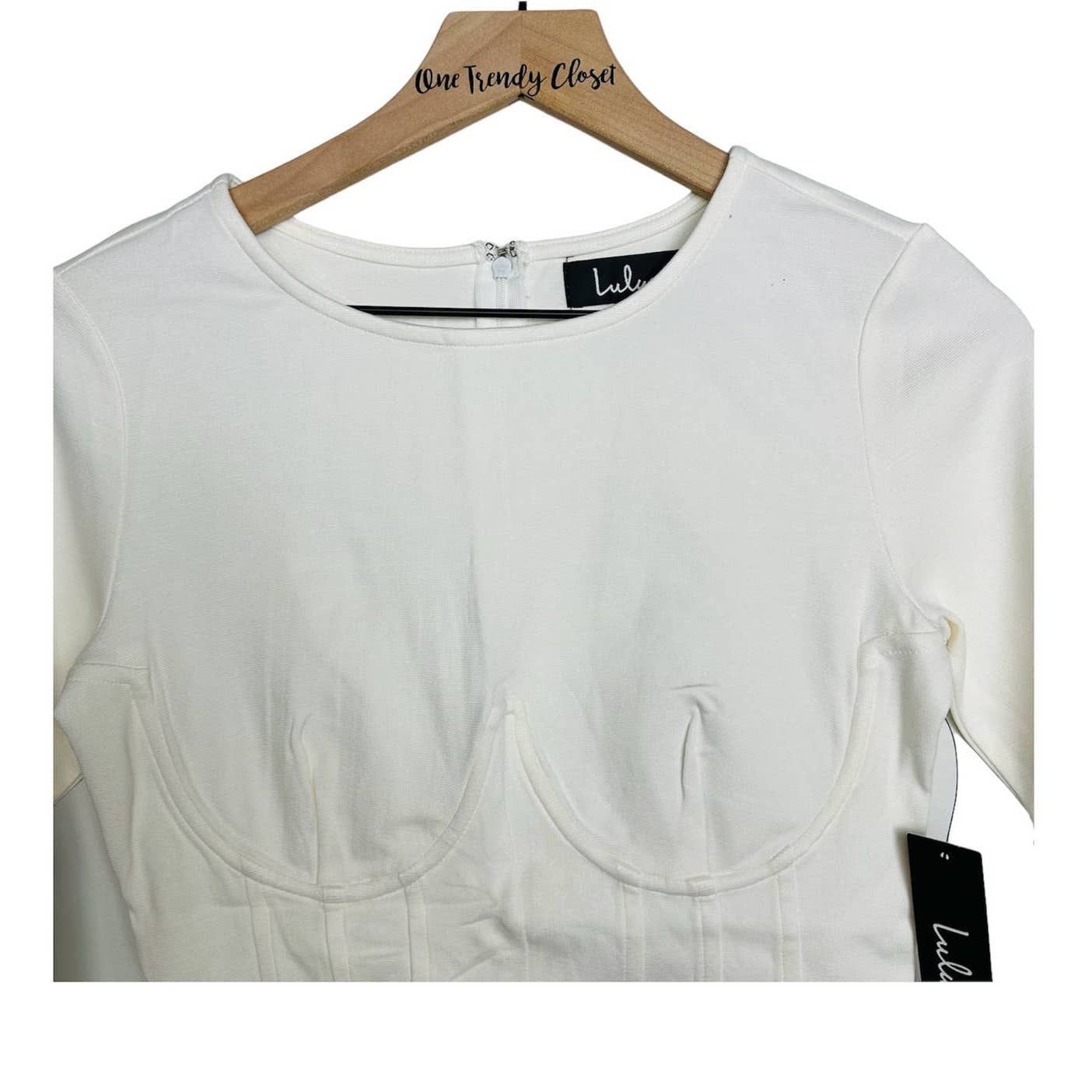 Lulus NWT Dressed to Skill Long Sleeve Underwire Classic Bodysuit White Sz Small