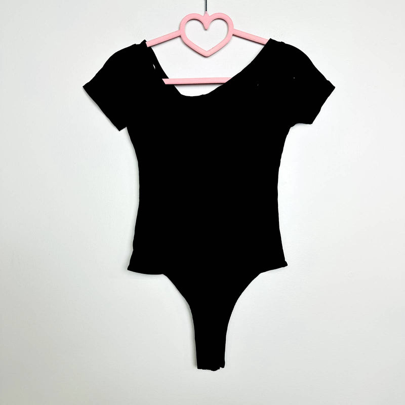 Lulus NWT Sandpiper Black Ribbed Off-the-Shoulder Bodysuit Short Sleeve