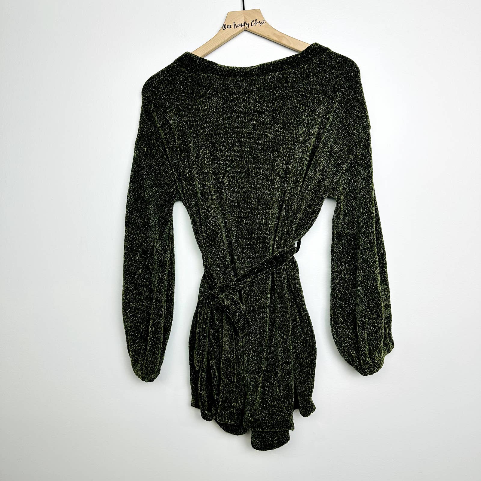 Lulu's NWOT Scoop Neck Balloon Long Sleeve Tie Chenille Knit Tunic Sweater Small