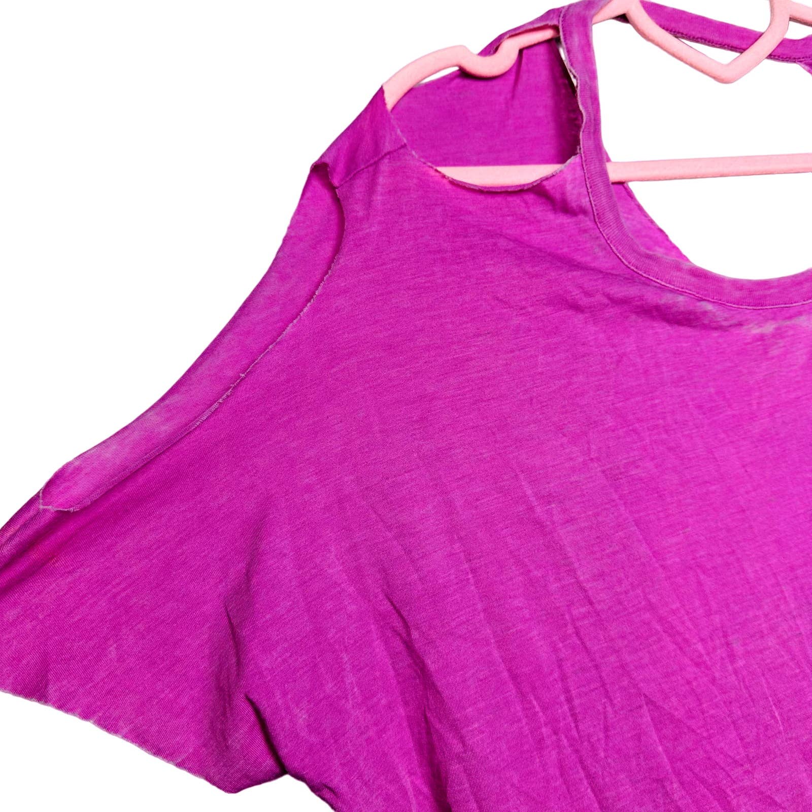 Chaser NWT Deconstructed Double Cold Shoulder Cutout Tunic Top Peony Size Medium