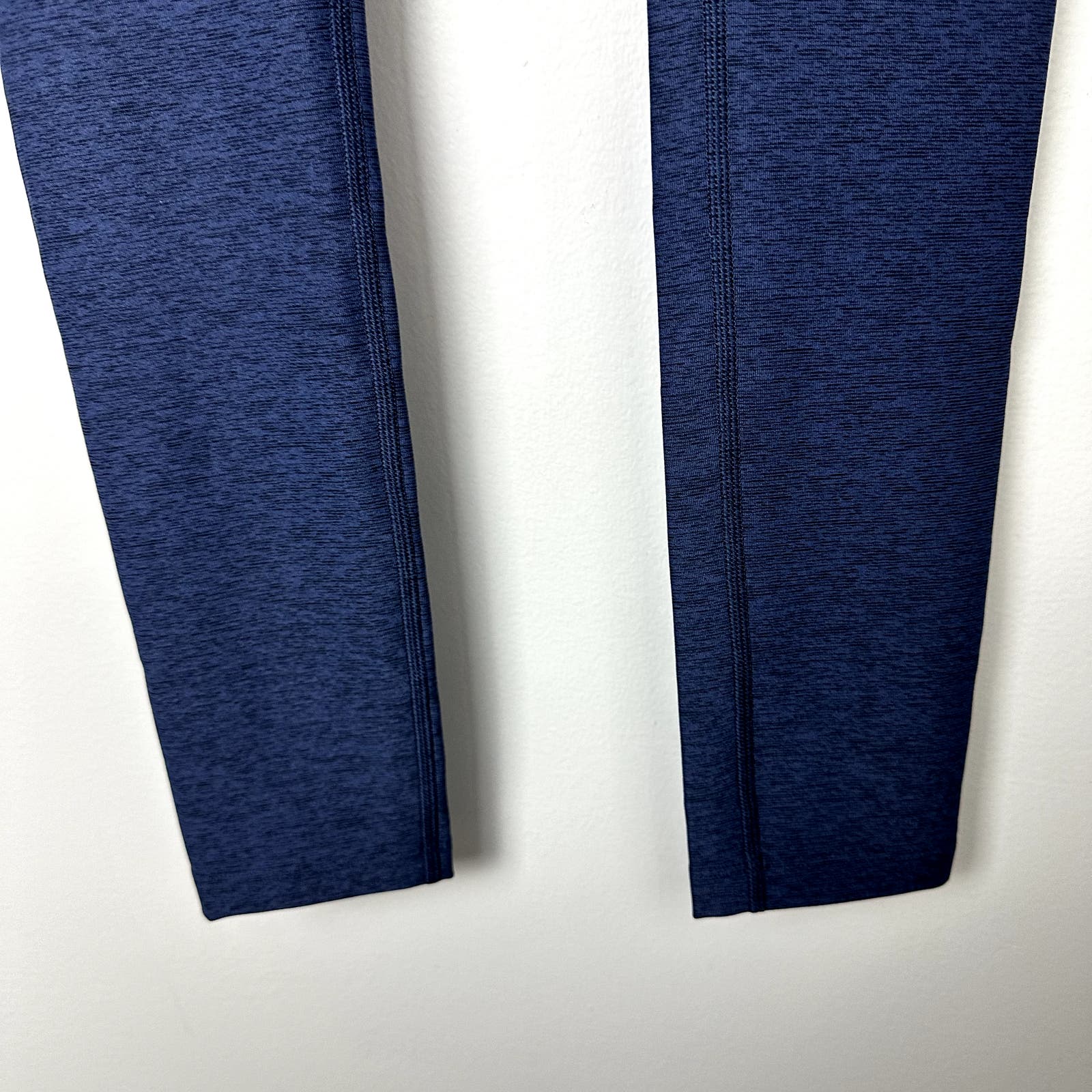 Outdoor Voices NWT Navy Warmup 7/8 Legging Size XS