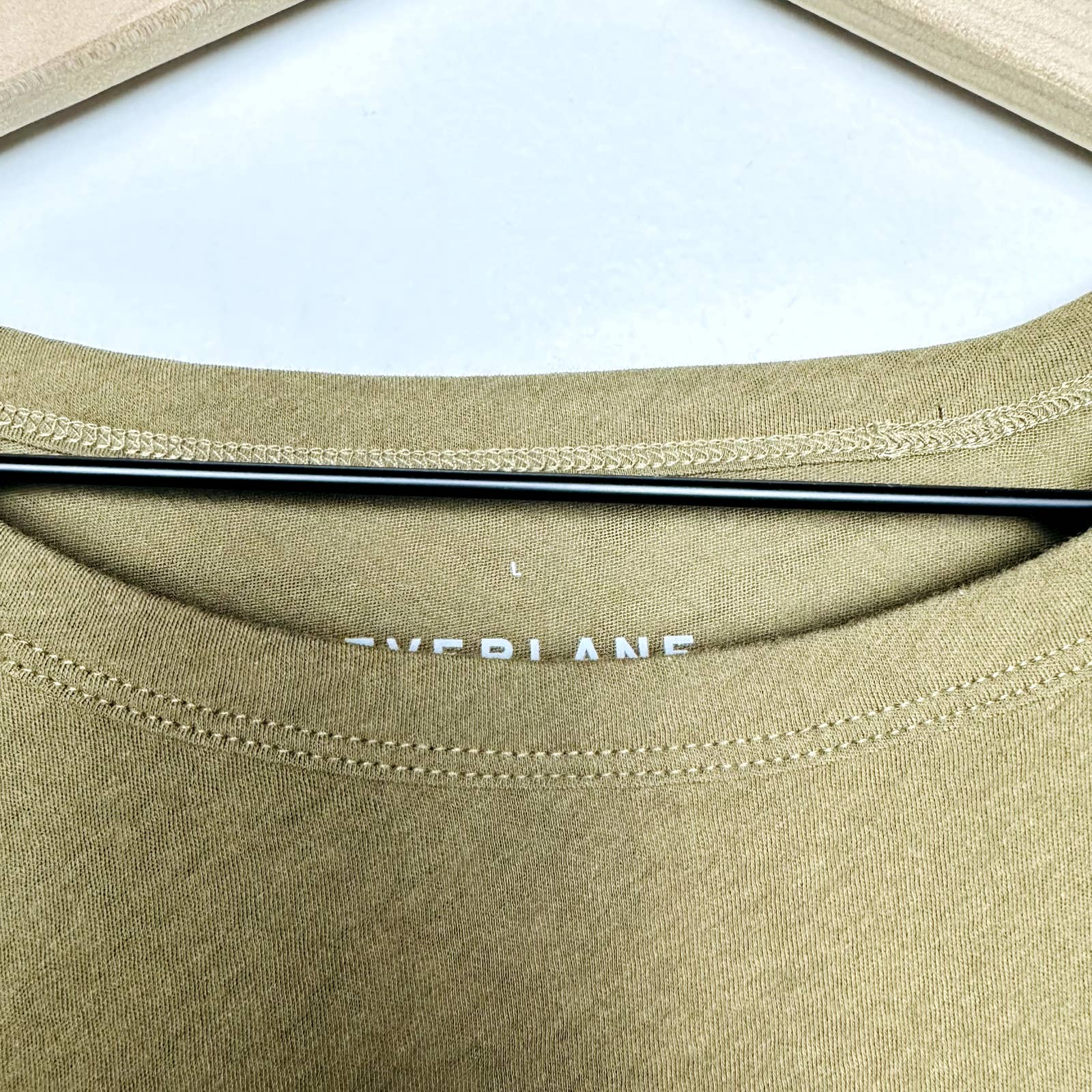 Everlane NWOT The Air Oversized Crew Neck Short Sleeves Casual Tee Olive Large