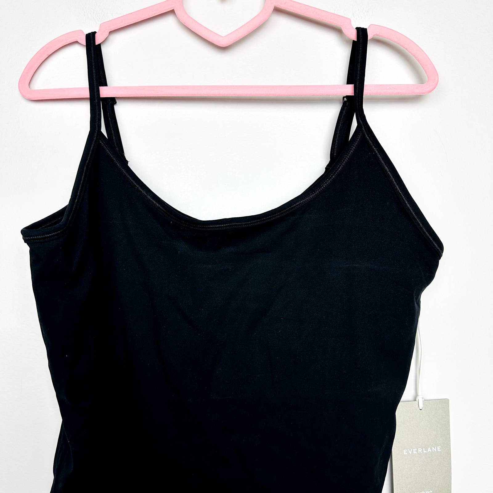 Everlane NWT The Perform Cami Scoop Neck Gym Cropped Tank Top Black Size Large