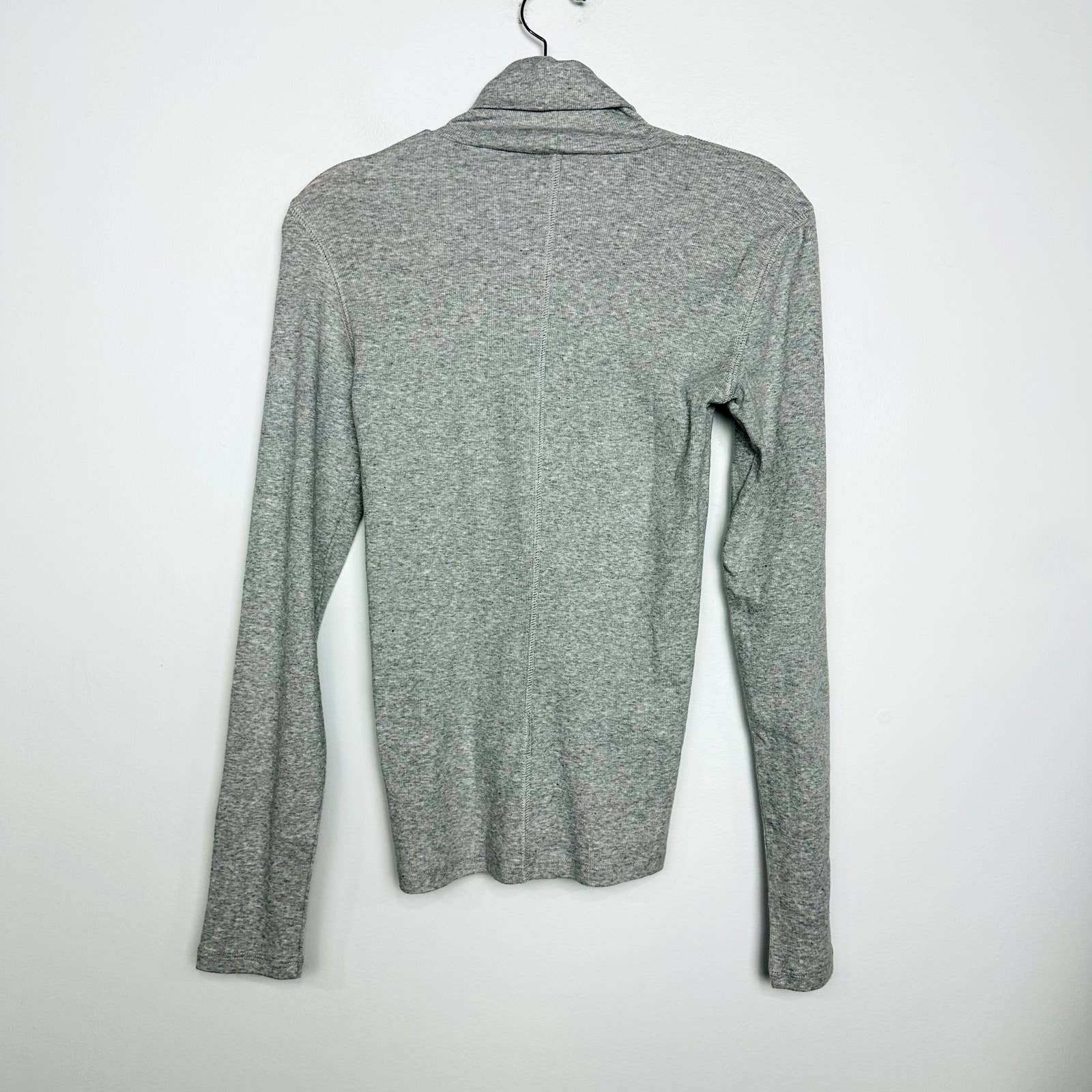 Everlane NWT The Supima Micro Rib Turtleneck Slim Fit Top Heathered Gray Small
