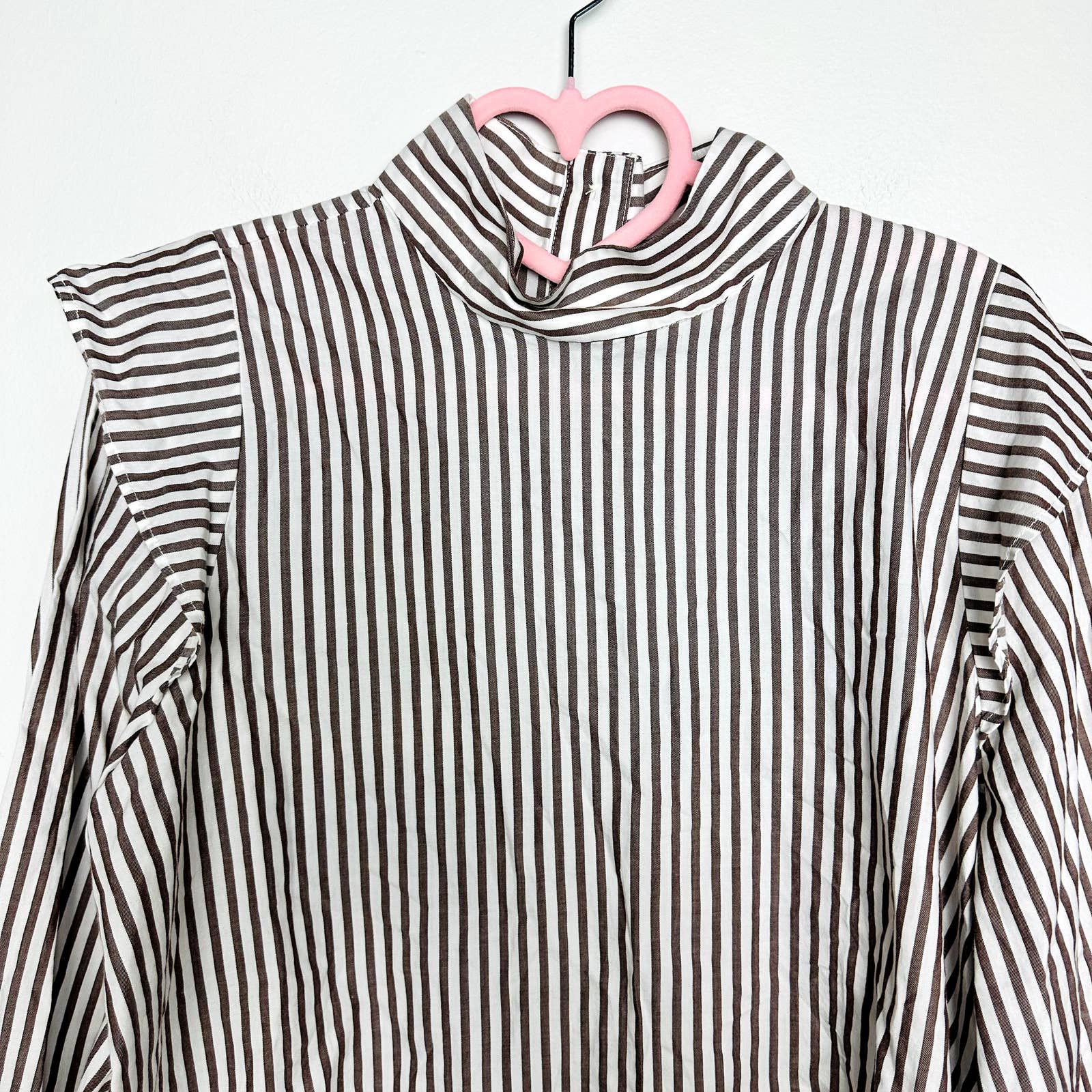 Everlane NWOT Wing Shoulder Mockneck Stripes Long Sleeve Top Pecan White Size 4