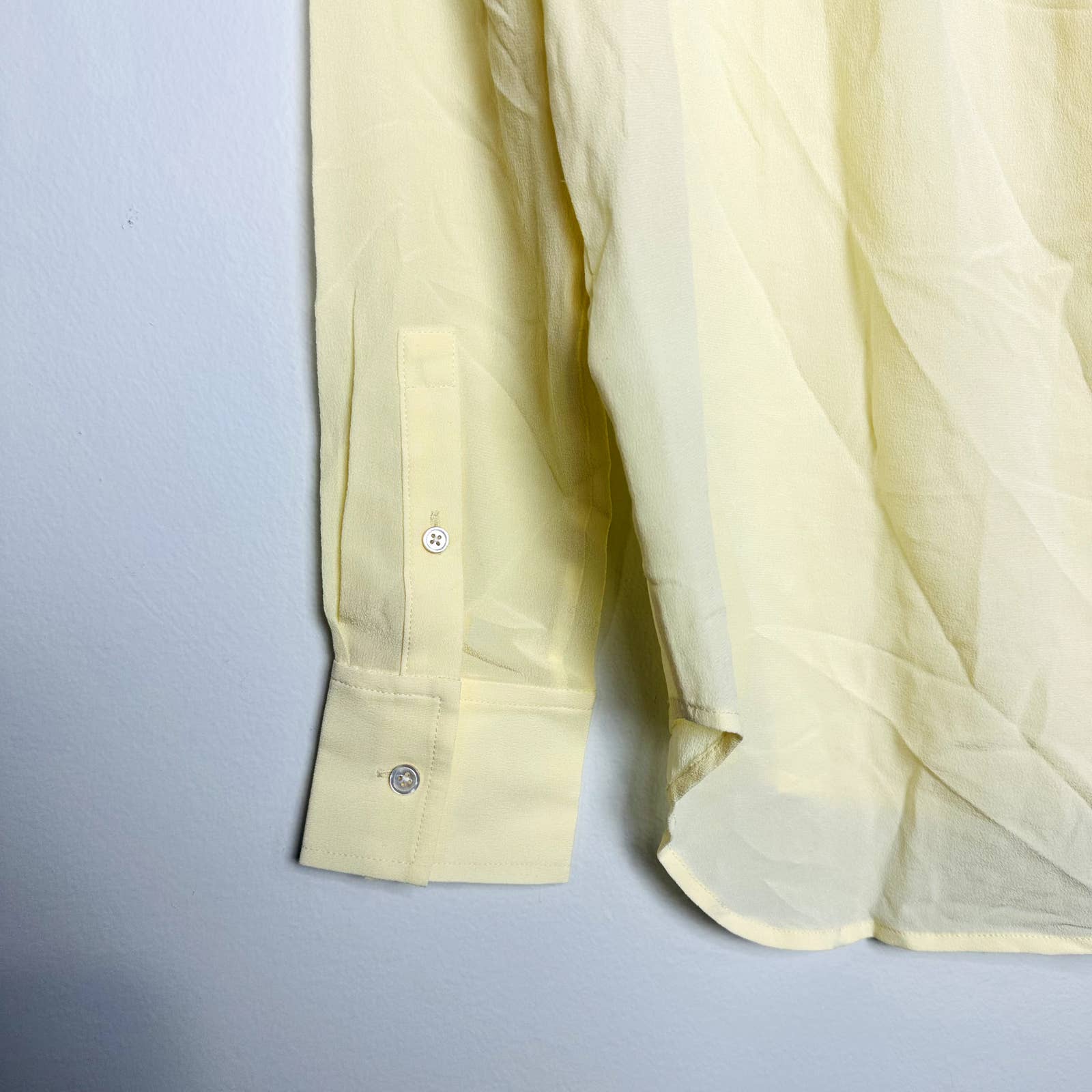 Everlane NWT The Clean Silk Relaxed Button Down Classic Shirt Pale Yellow