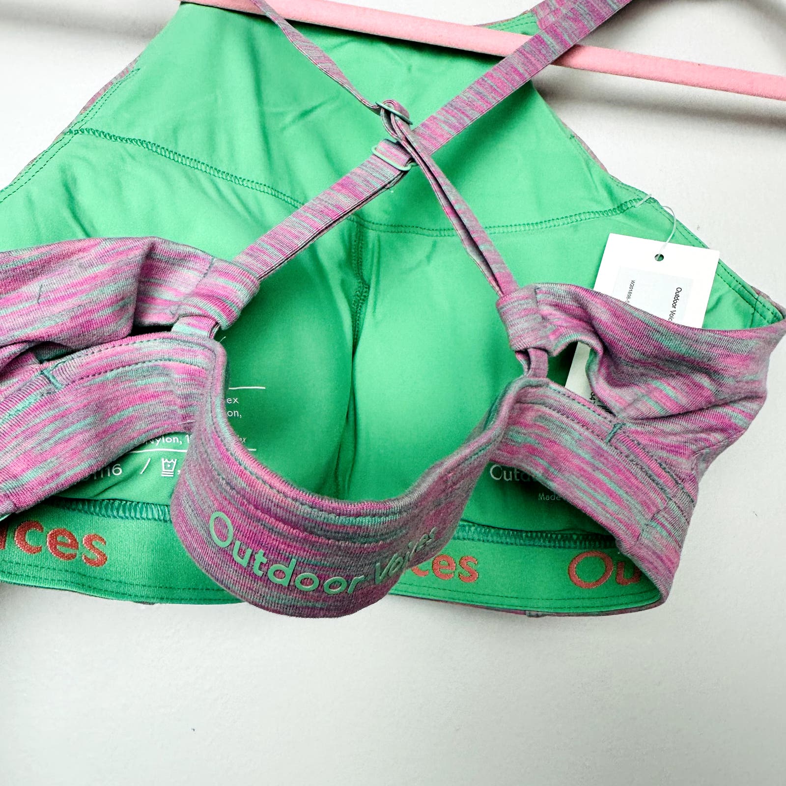 Outdoor Voices NWT Flow Strappy Bra Watermelon Sugar Size Small