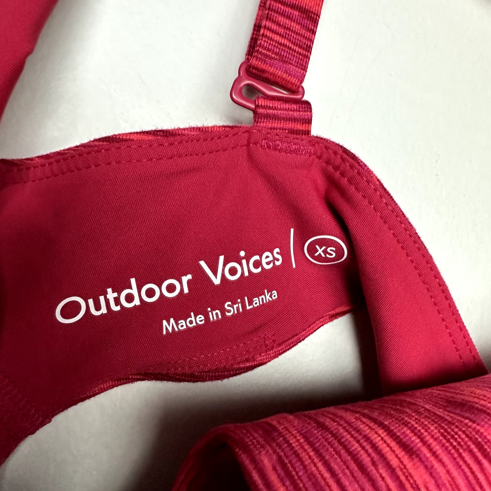 Outdoor Voices NWT Flow Low Coverage Bra Rose Garden Size XS