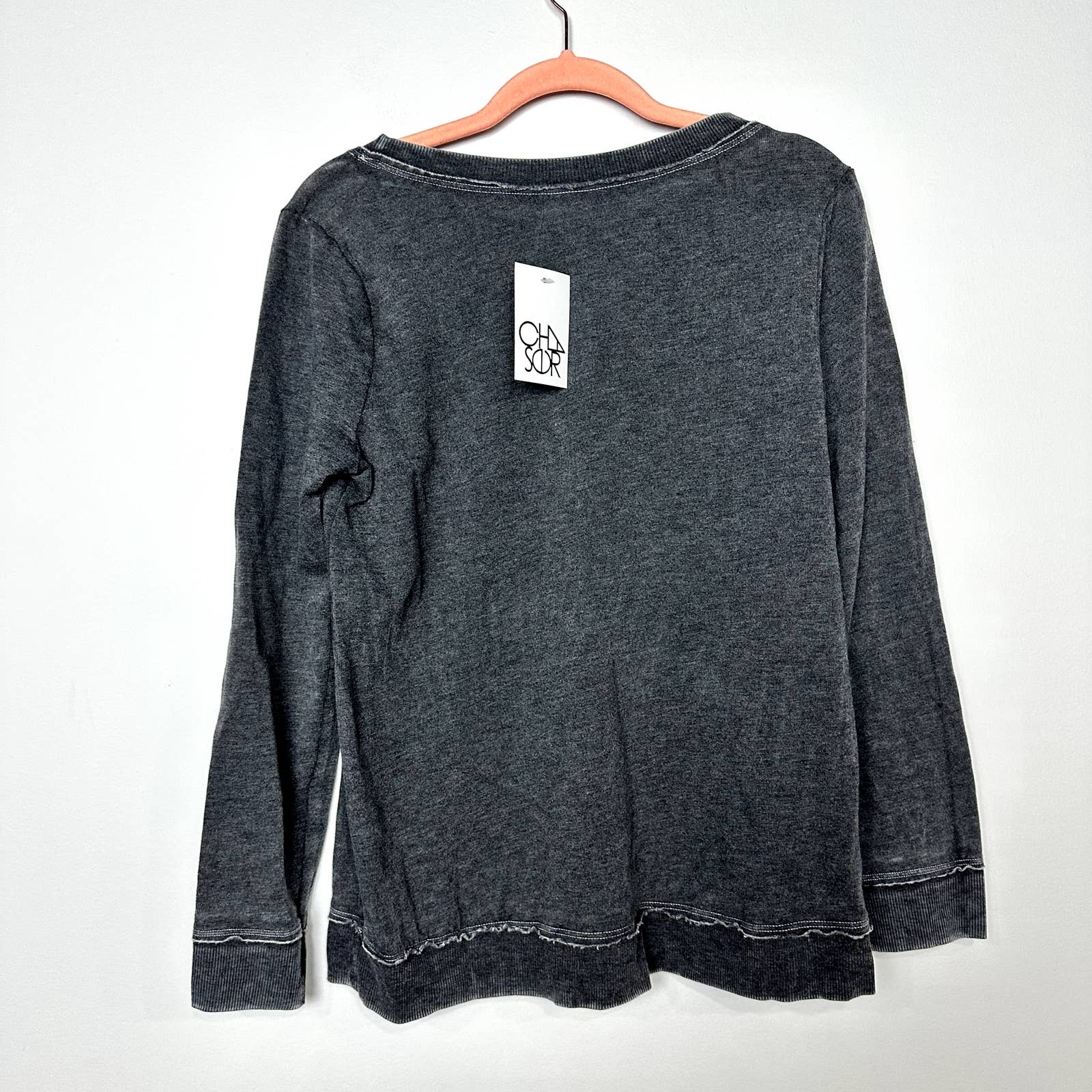 Chaser NWT Happy Weekend Grapjic Crewneck Long Sleeve Tee Charcoal Size Medium