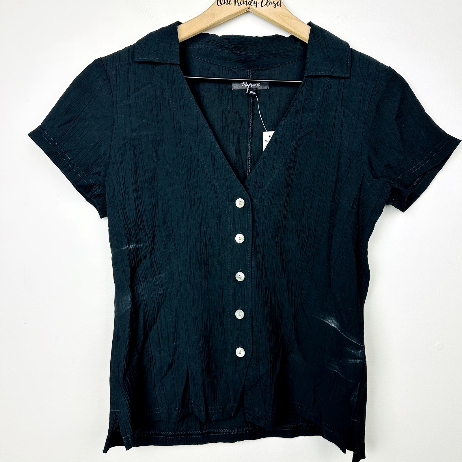 Madewell NWT Black Notched V-Neck Button-Up Top Small