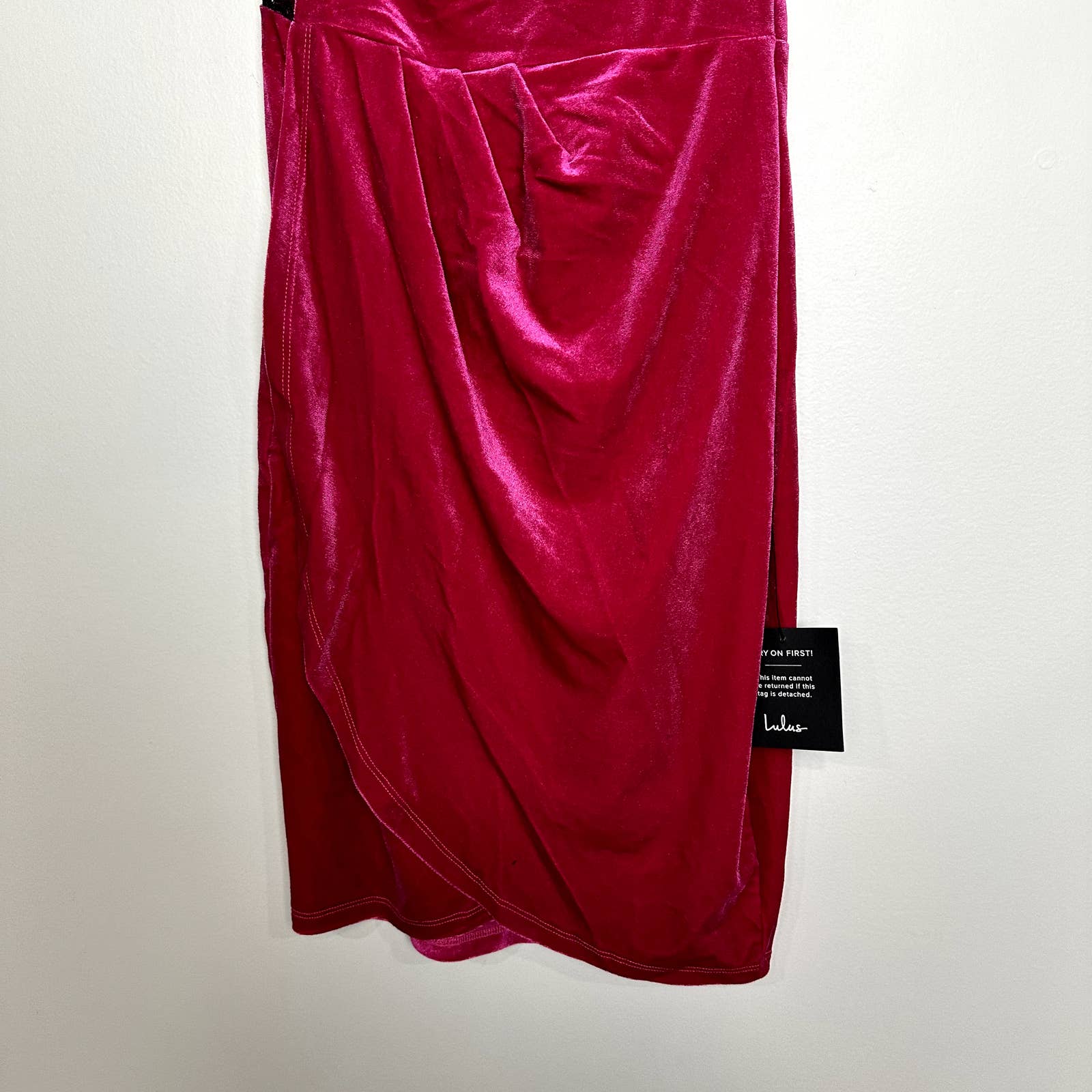 Lulus NWT All The Luxe Velvet Lace One-Shoulder Tulip Mini Dress Hot Pink
