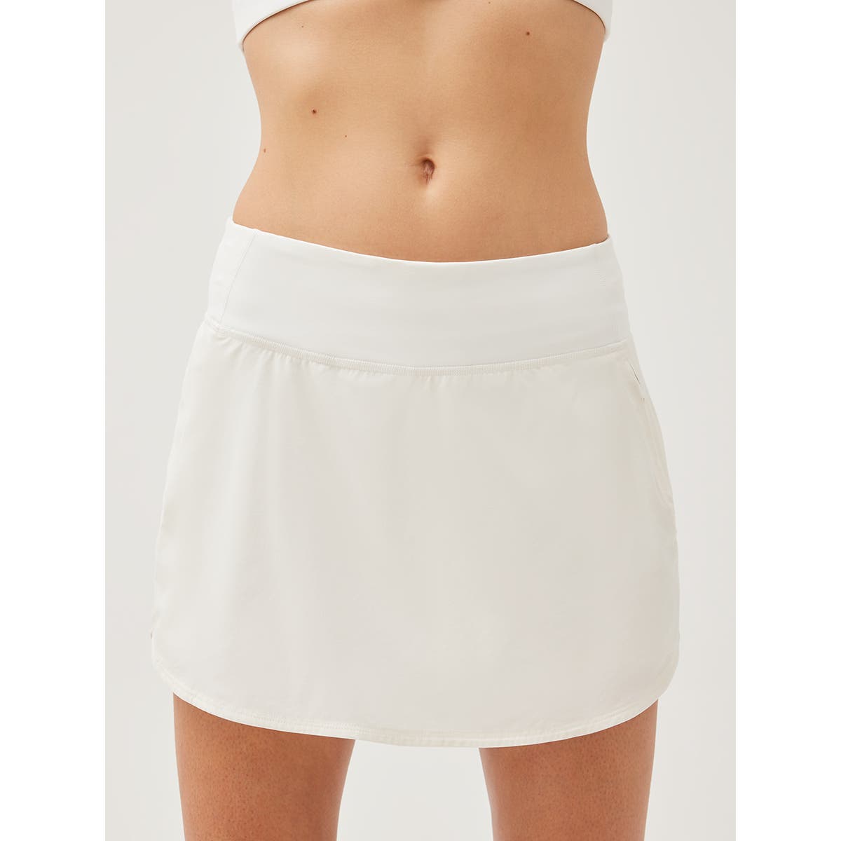 Outdoor Voices NWT White Hudson 4-inch Skort Size 2XS