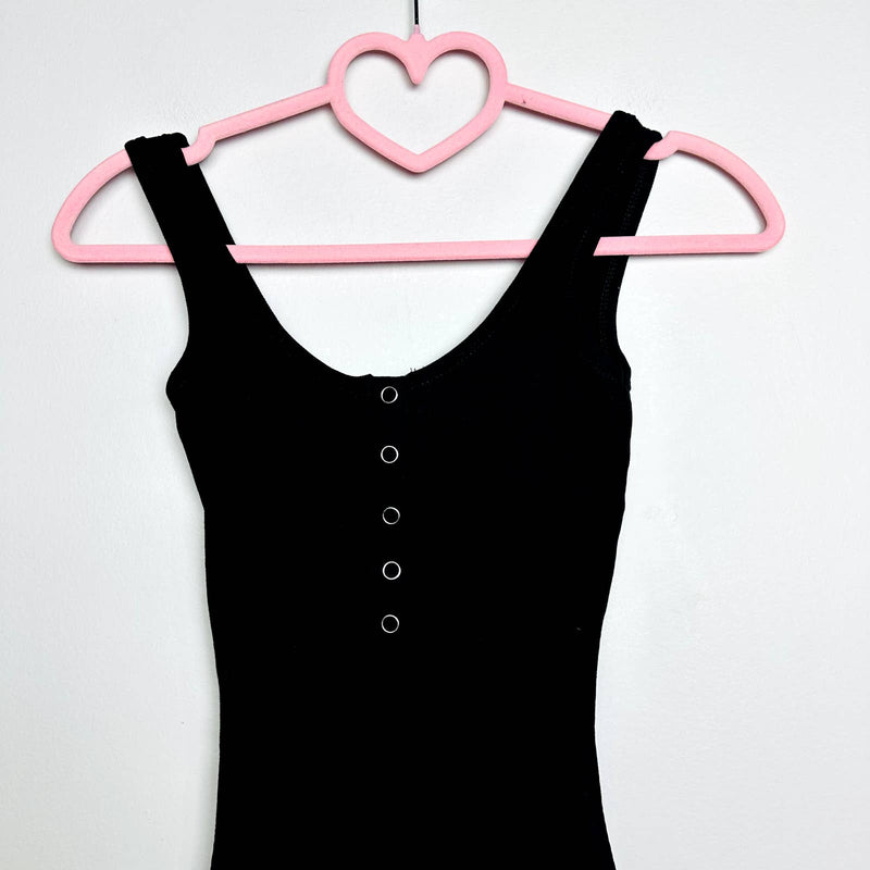 Lulus NWT Simple Appeal Heather Ribbed Sleeveless Henley Bodysuit Black Size XS