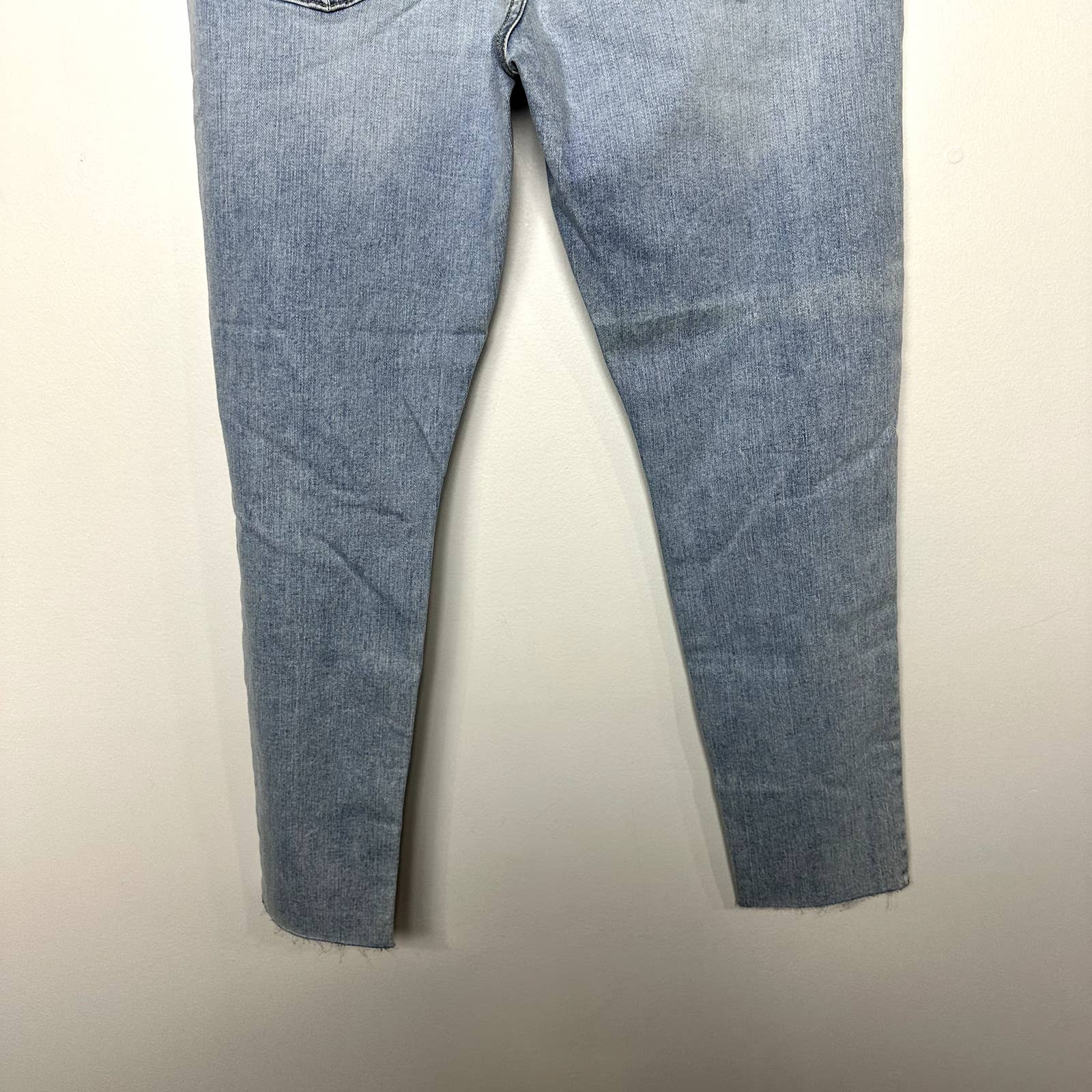 rag & bone NWT Cate Mid-Rise Ripped Raw Hem Ankle Skinny Jeans Montauk Size 32