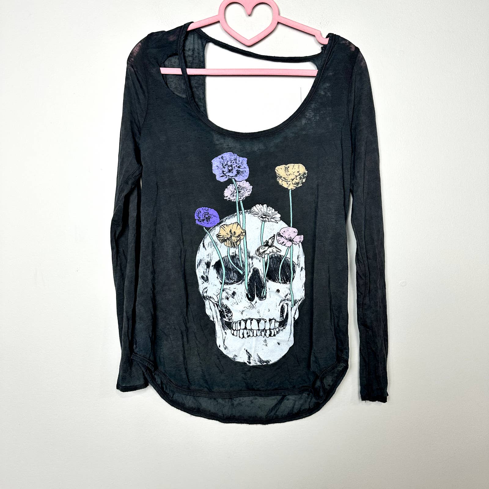 Chaser Revolve NWT Garden Skull Cutout Long Sleeve Distressed Top Union Black