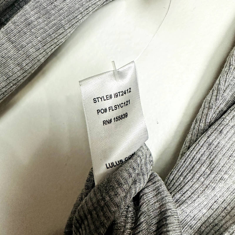 Lulus NWT Simply the Best Long Sleeve Button-Front Bodysuit Heathered Gray Small