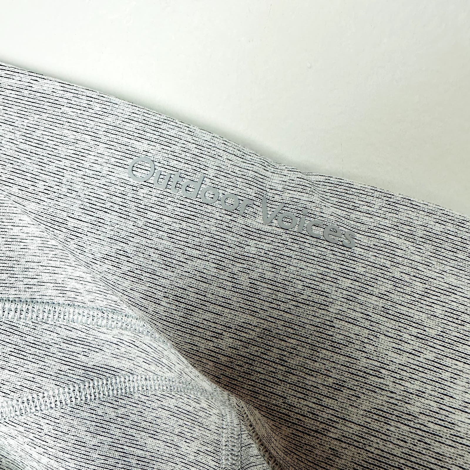 Outdoor Voices NWT Dove Ash Warmup 3/4 Legging Size XS
