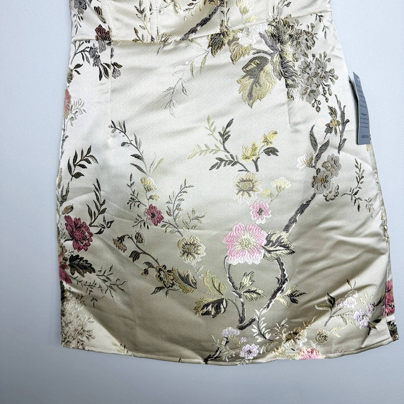 Lulus NWT Living the Luxe Life Floral Jacquard Strapless Mini Dress Beige Medium