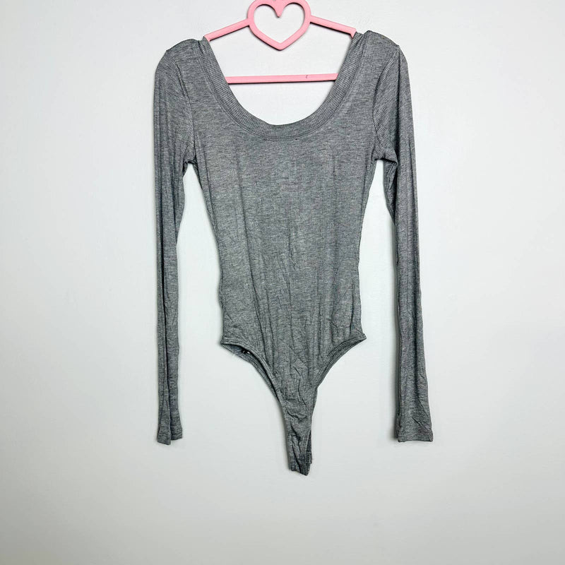Lulus NWT Simply the Best Long Sleeve Button-Front Bodysuit Heathered Gray Small