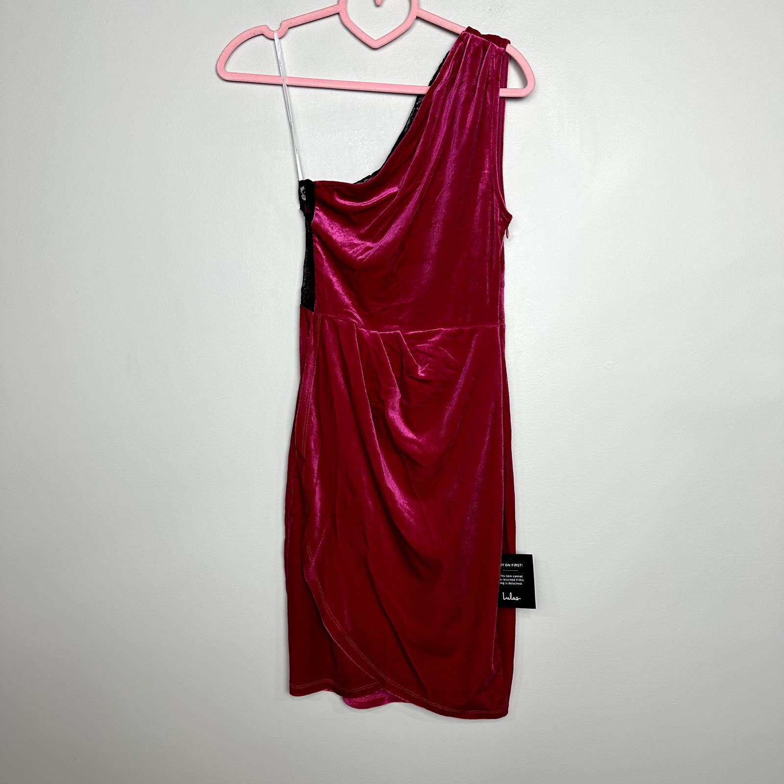 Lulus NWT All The Luxe Velvet Lace One-Shoulder Tulip Mini Dress Hot Pink