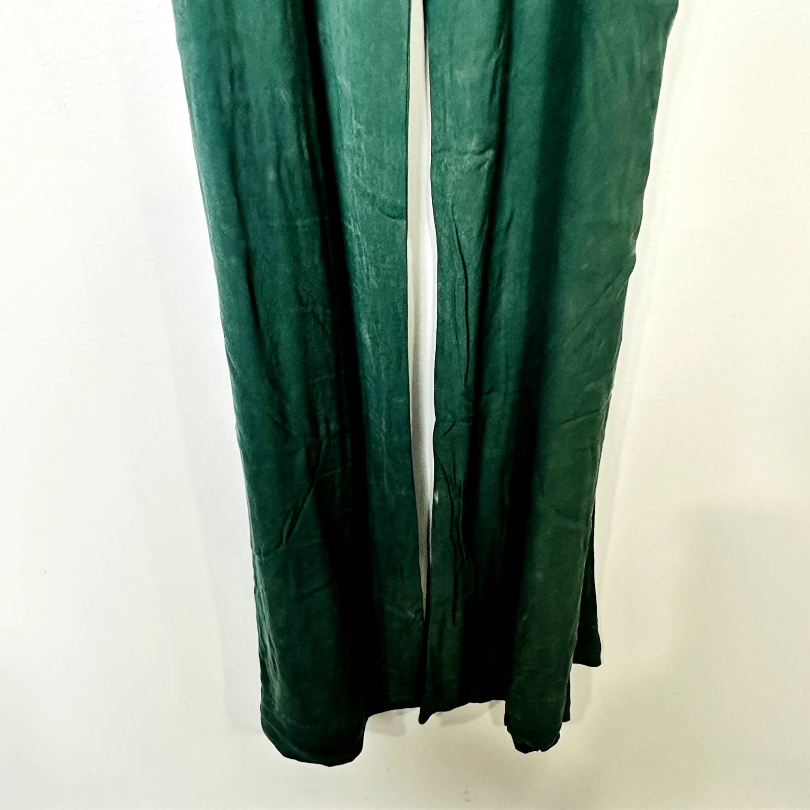 Chaser NWT Button Front Spaghetti Straps Cutout Knot Back Jumpsuit Green Small