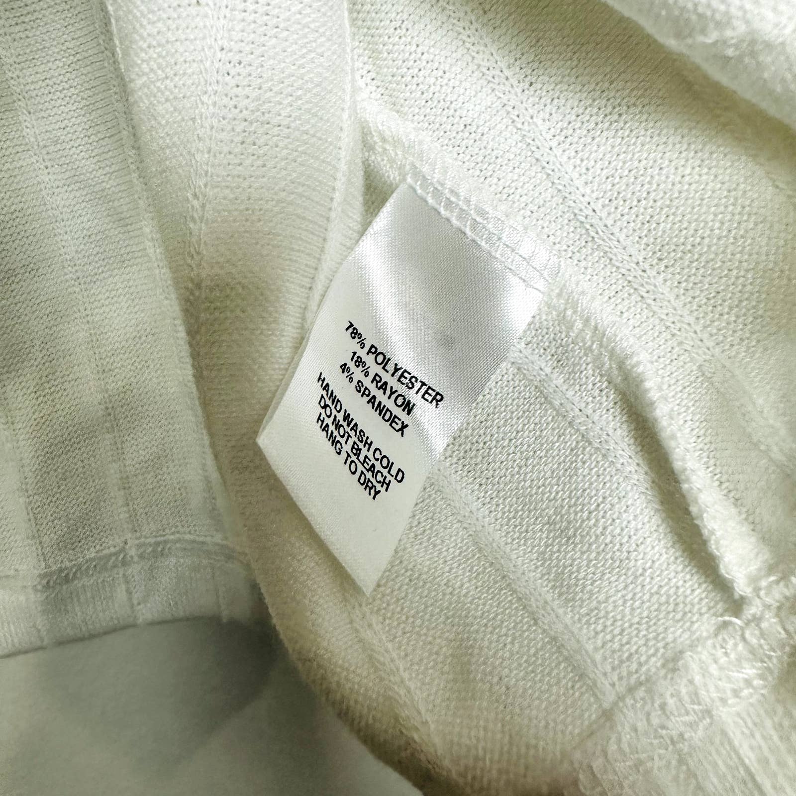 Lulus NWOT Wide Rib V-Neck Dropped Sleeve Oversized Cropped Top White Size XS