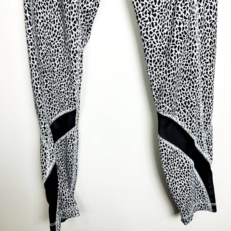 Lululemon Inspire Tight II Mesh Miss Mosaic Cropped Leggings Multi Size 4