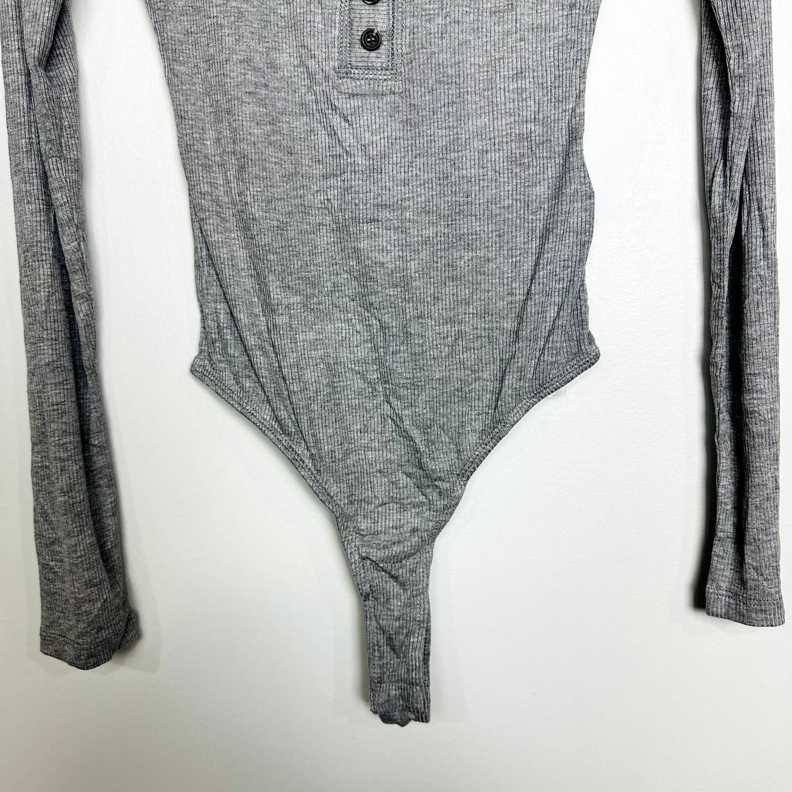 Lulus NWT Simply the Best Long Sleeve Button-Front Bodysuit Heathered Gray Small