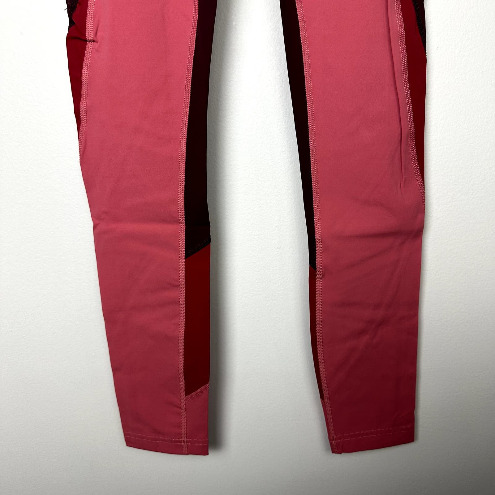 Outdoor Voices NWT Rose Pomegranate SuperForm™ 7/8 Legging Size XS