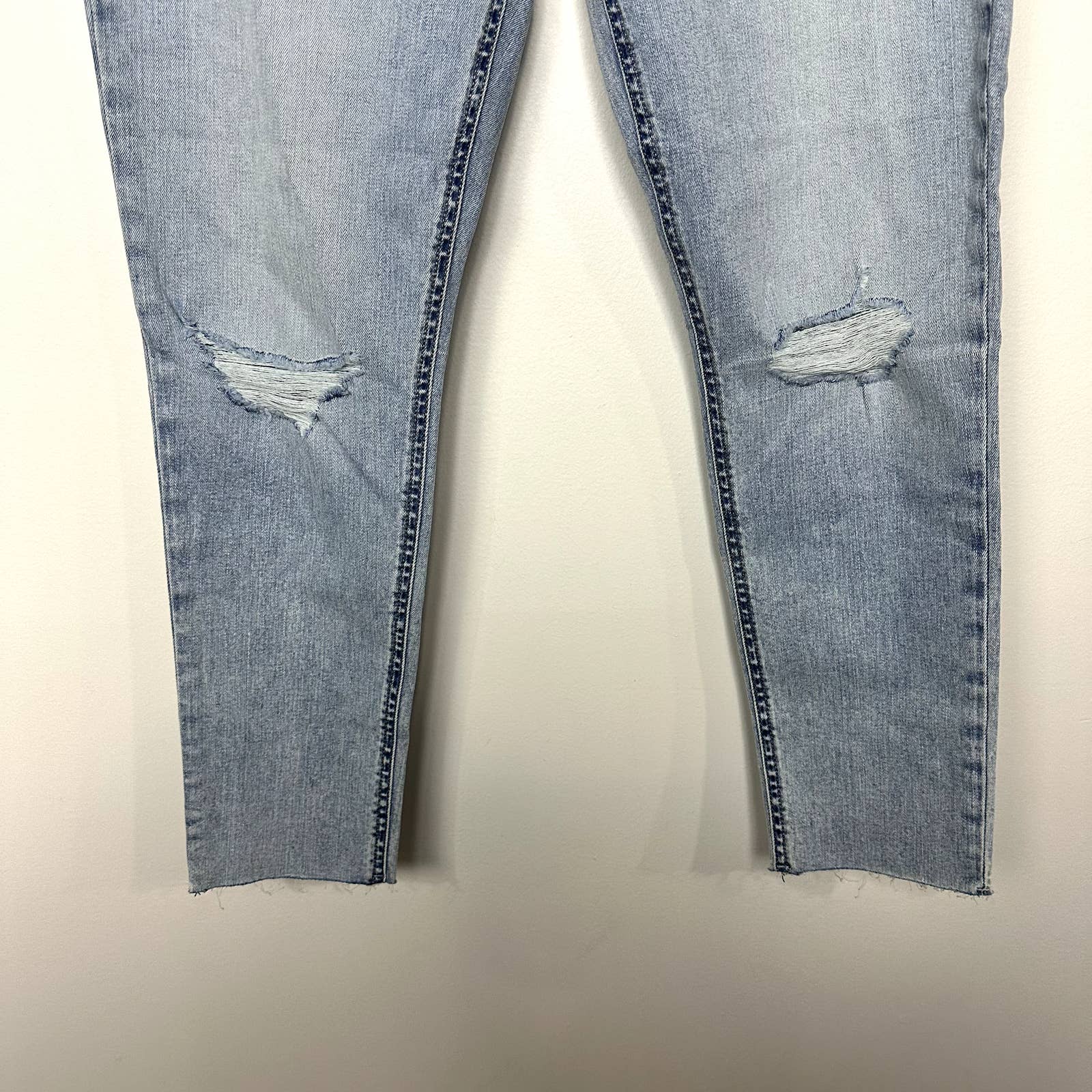 rag & bone NWT Cate Mid-Rise Ripped Raw Hem Ankle Skinny Jeans Montauk Size 32