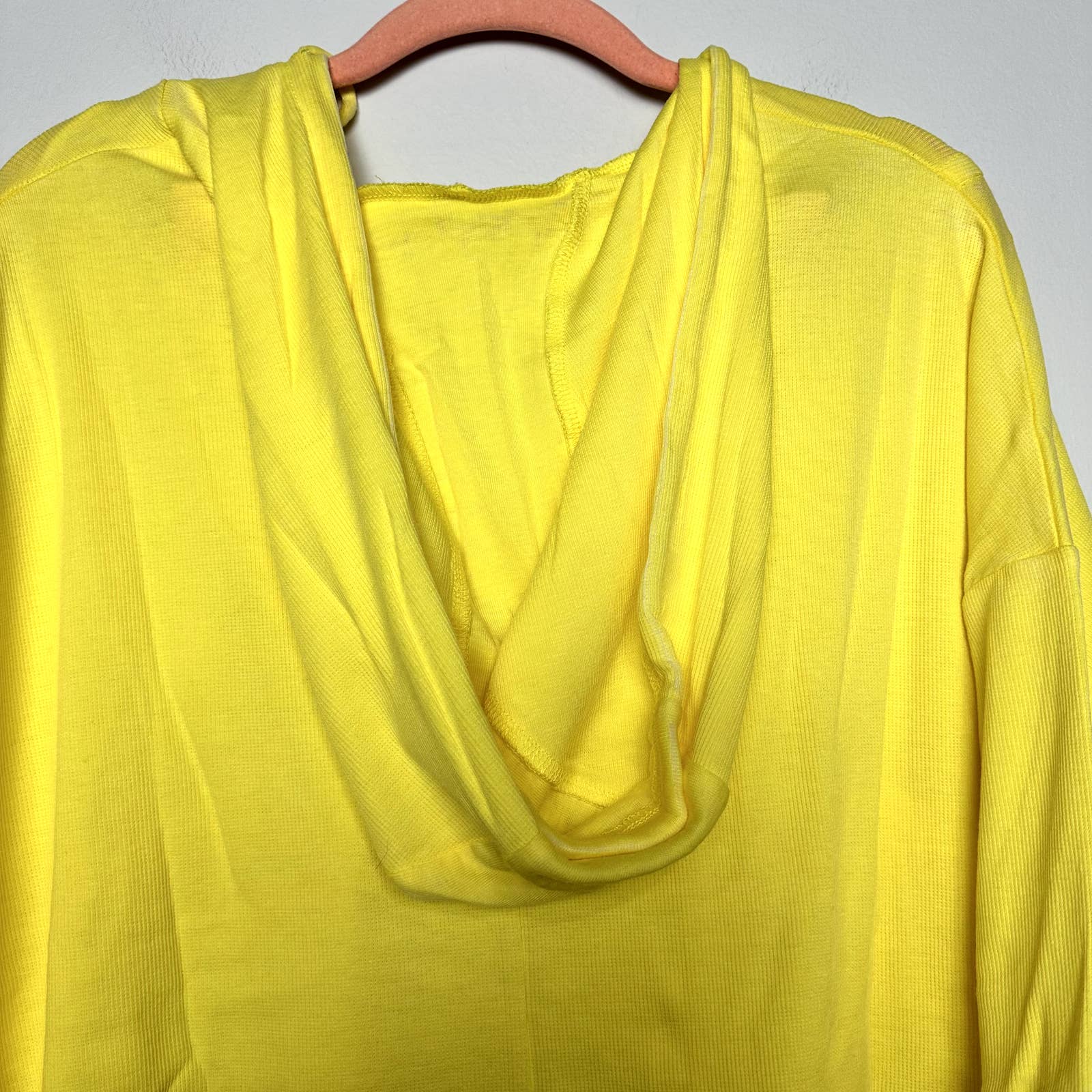 Chaser NWT V-Neck 3/4 Sleeve Drawstring Cropped Pullover Hoodie Yellow Sz Medium