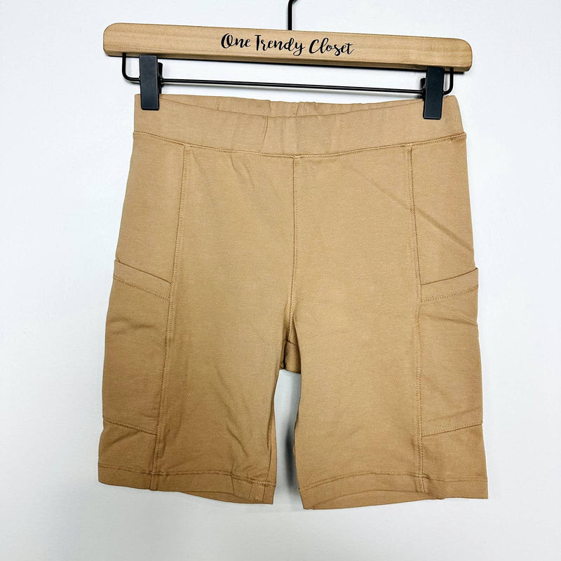 Monrow NWT Athletic Workout Gym Running Pockets Activewear Biker Shorts Latte XS