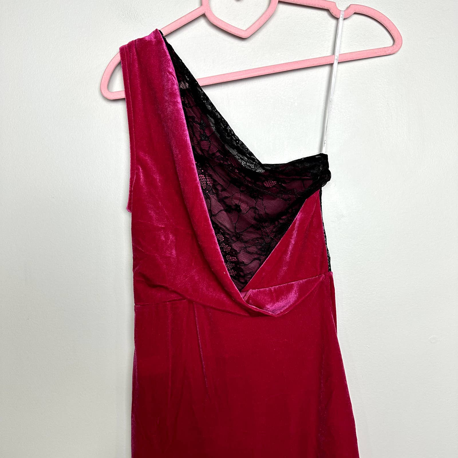 Lulus NWT All The Luxe Velvet Lace One-Shoulder Tulip Mini Dress Hot Pink