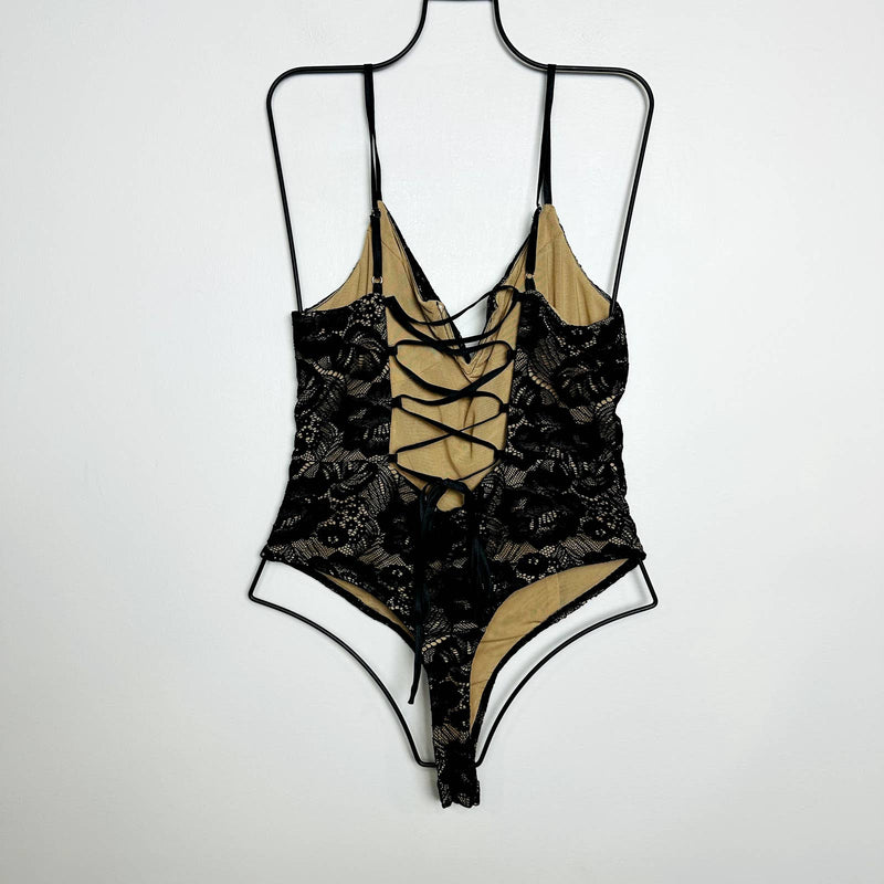 Lulus NWT Flirty Touch Lace-Up Lace  Strappy High Leg Thong Bodysuit Black Sz XL